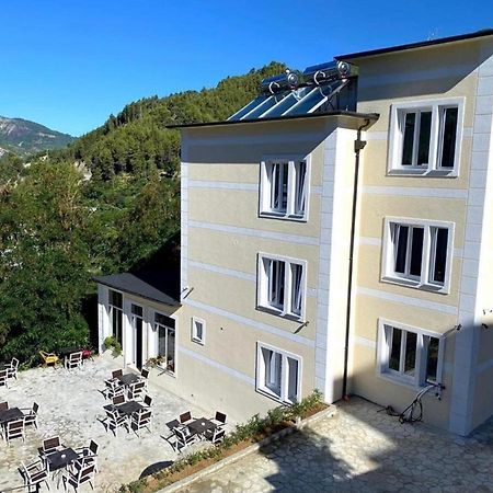 R Hotel Zhaban Eksteriør billede